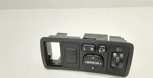Toyota Avensis T250 Wing mirror switch 183575