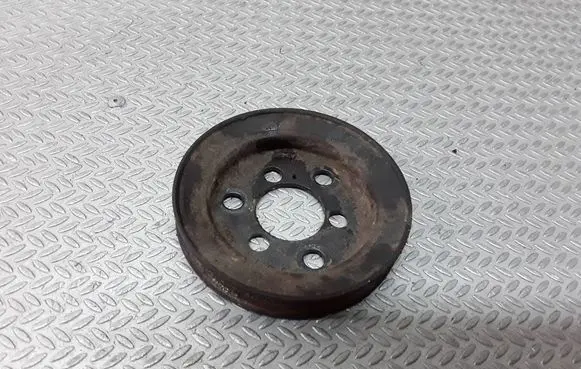 Audi A4 S4 B5 8D Water pump pulley 
