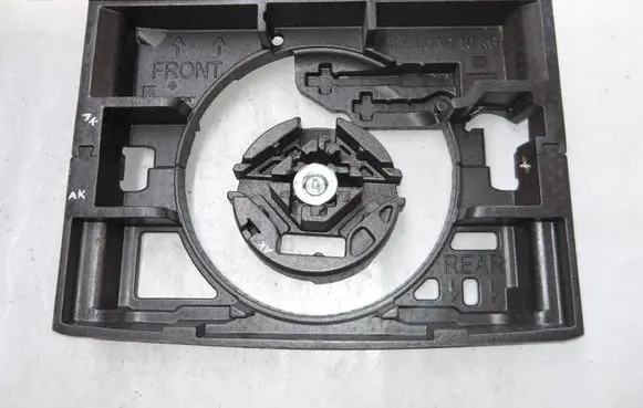 Opel Astra K Tool box 39039559