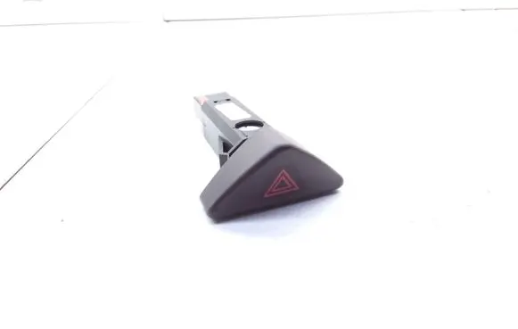 Volvo V70 Hazard light switch 9441045