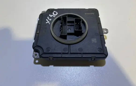 Volvo XC40 Xenon control unit/module 32365275 AED1J