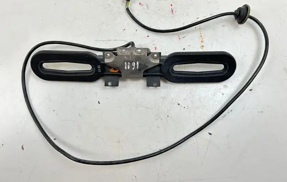 Mercedes-Benz SL R230 Keyless system antenna A2308200475