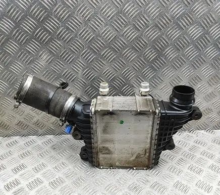 Land Rover Discovery Sport Intercooler radiator GJ329L440AD GJ326K863AA