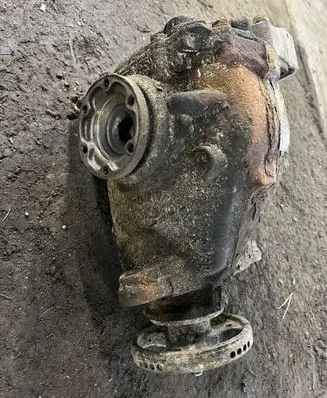 BMW 3 E90 E91 Rear differential 757280401 315