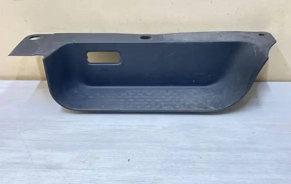 Renault Trafic III (X82) Front sill trim cover 769518239R