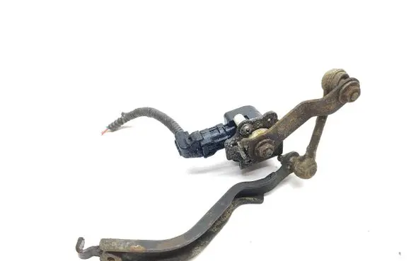 Toyota RAV 4 (XA50) Headlight/headlamp level sensor A2211591 8L0321