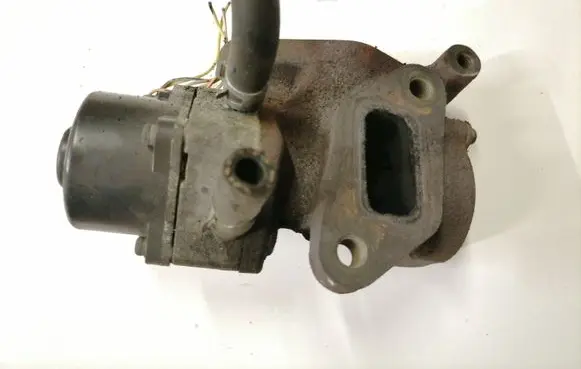 Nissan Primera EGR valve
