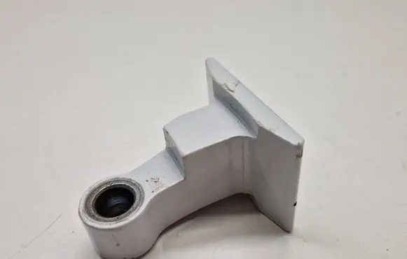 BMW 3 G20 G21 Front door upper hinge 7246066