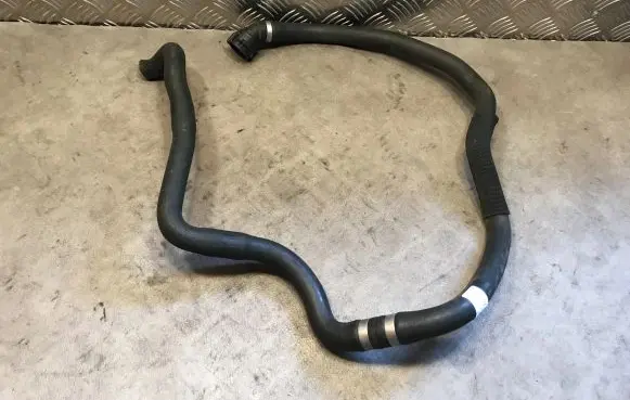 BMW Z4 E89 Engine coolant pipe/hose 9134076