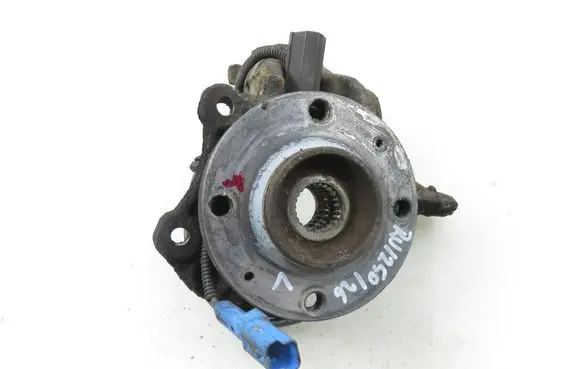 Peugeot 2008 I Front wheel hub spindle knuckle