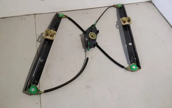 Audi A4 S4 B8 8K Front window lifting mechanism without motor 8K0837461 1029814