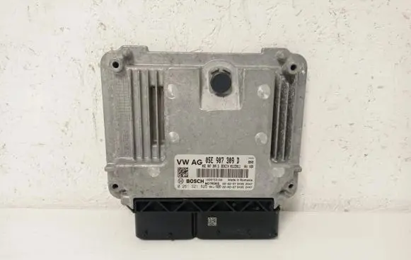 Volkswagen Golf VIII Engine control unit/module 05E907309D