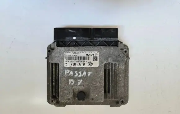 Volkswagen PASSAT B7 Engine control unit/module 03L907309N