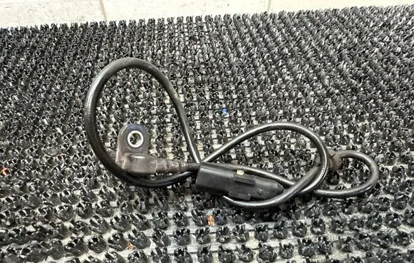 Renault Captur ABS brake wheel speed sensor 479101995R