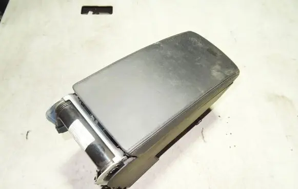 Volkswagen PASSAT CC Armrest 3AC863241D 3C0863319AP 3C0864207P