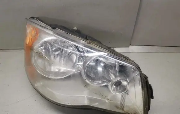 Chrysler Town & Country V Headlight/headlamp 05113336AE