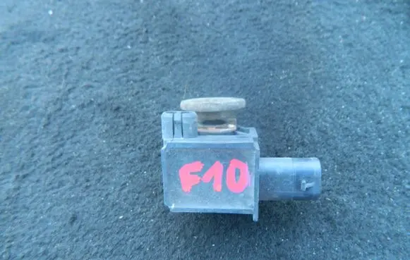 BMW 5 F10 F11 Airbag deployment crash/impact sensor 9241032