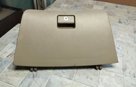 Toyota Corolla Verso E121 Glove box 5555113020