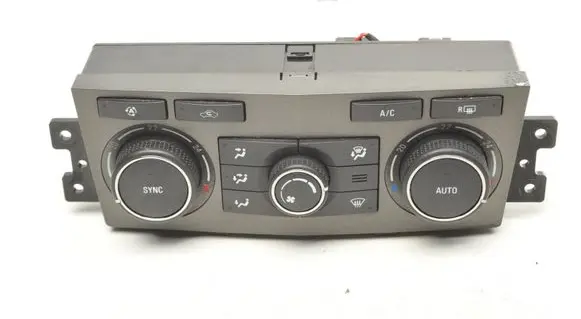 Opel Antara Climate control unit 95417385