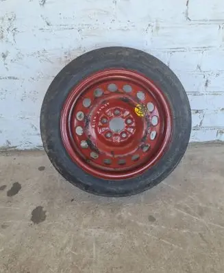 Alfa Romeo 156 R15 spare wheel 
