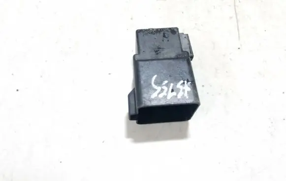 Ford Mondeo Mk III Glow plug pre-heat relay v23136j4x43 v23136-j4-x43