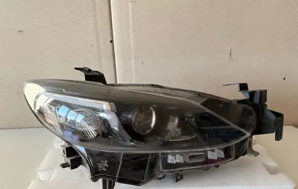 Mazda 6 Headlight/headlamp 