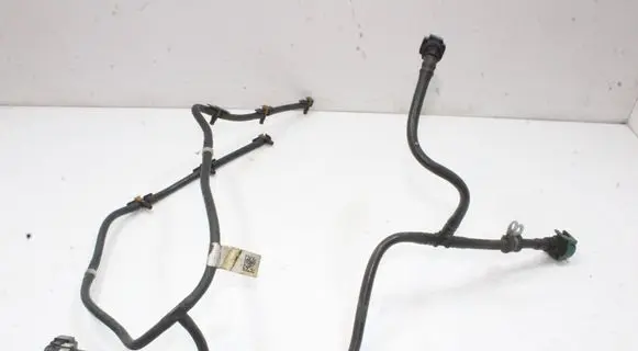 Maserati Ghibli Fuel return line/hose 41302037F 0445130059