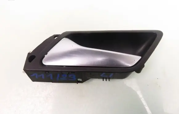 Volkswagen Jetta VI Rear door interior handle trim 5C6839113A