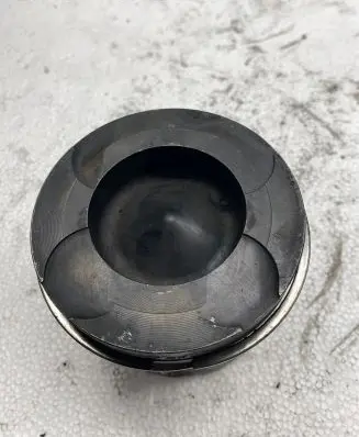 Piston