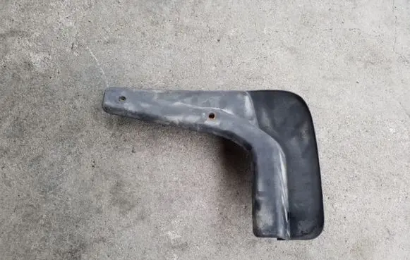 Toyota Avensis T220 Front mudguard 7662605020