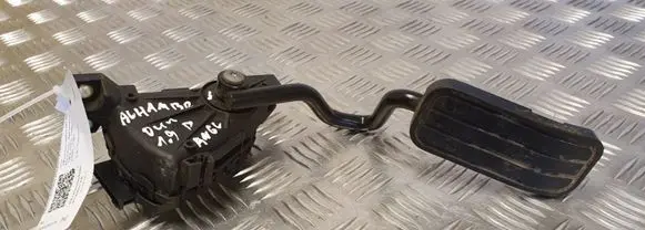 Seat Alhambra (Mk1) Accelerator throttle pedal 7M4723507D