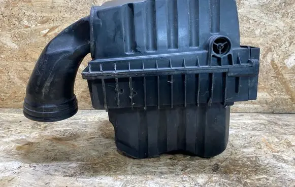 Air filter box