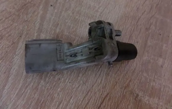 Audi A4 S4 B8 8K Crankshaft speed sensor 036906433D