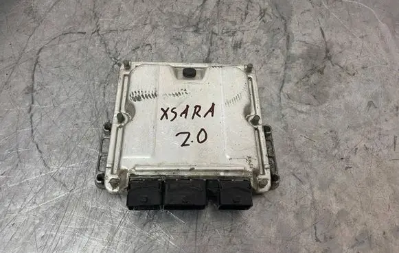 Citroen Xsara Picasso Engine control unit/module 0281011084