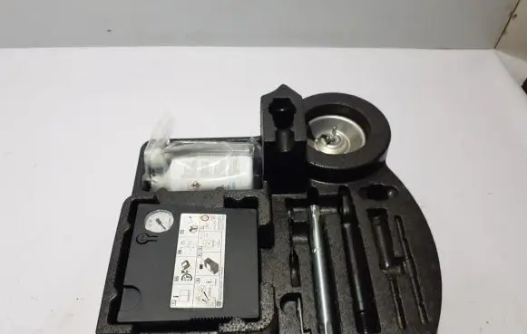 Volkswagen Touareg III Tool set 760012115H