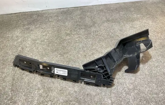 Ford Mach-E I Rear bumper mounting bracket 40110380600104 00000205193 LJ8B17E850AE