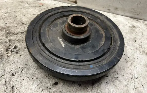 Mercedes-Benz E W211 Crankshaft pulley A6130300003