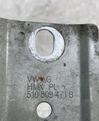 Volkswagen Golf Sportsvan Fender mounting bracket 510809471B