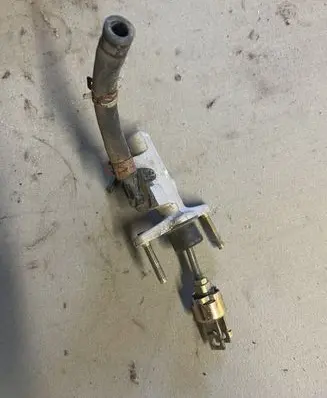 Toyota Yaris Verso Clutch master cylinder 