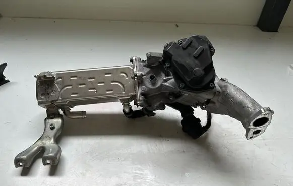 Mercedes-Benz GLC C253 EGR valve A6511400860 0090689157 70090689
