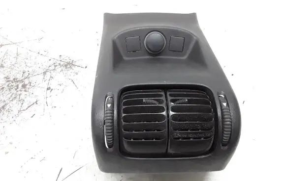Rear air vent grill