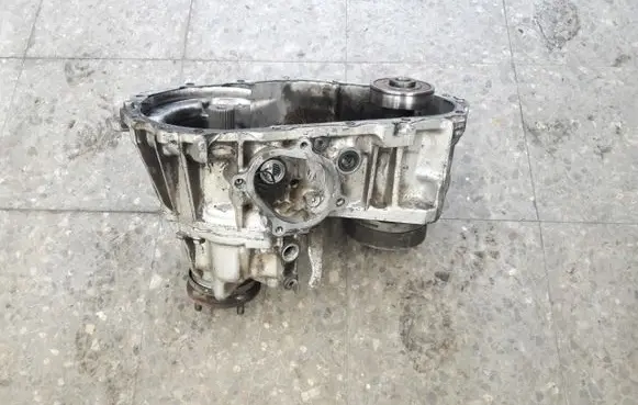 Volkswagen Crafter Front gearbox reducer motor obudowa