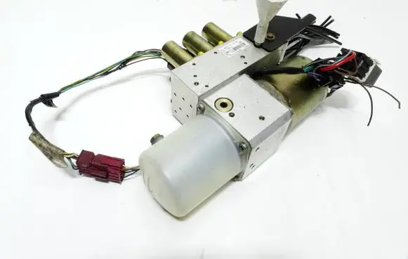Mercedes-Benz CLK A208 C208 Convertible roof hydraulic pump A2088001748 A2088000230 ME0G01240069
