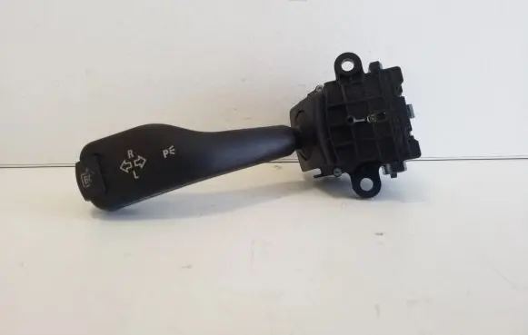BMW X3 E83 Indicator stalk 363668M 01104010