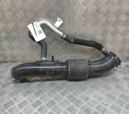 KIA Sportage Air intake hose/pipe 28130P0400