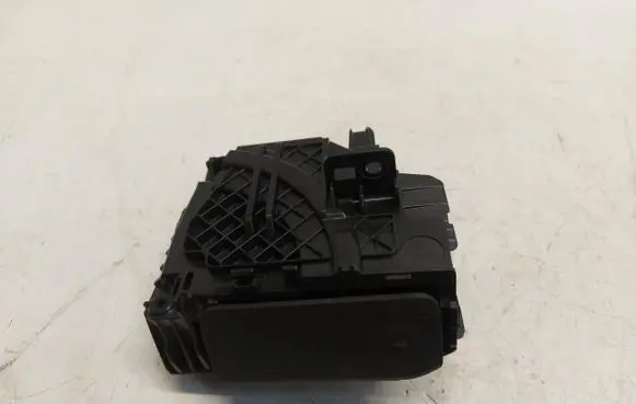 Ford Ranger IV Cup holder front 