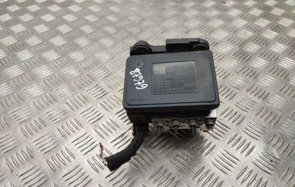 Volkswagen Touran III ABS Pump 5Q0614517CG