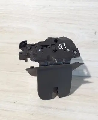 Audi Q7 4L Tailgate/trunk/boot lock/catch/latch 8P4827505B