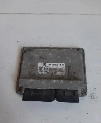 Seat Leon (1M) Engine control unit/module 06A906033HE