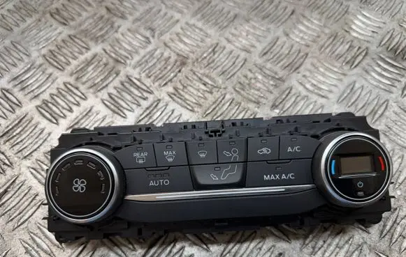 Ford Ecosport Climate control unit GN1518C612AJ